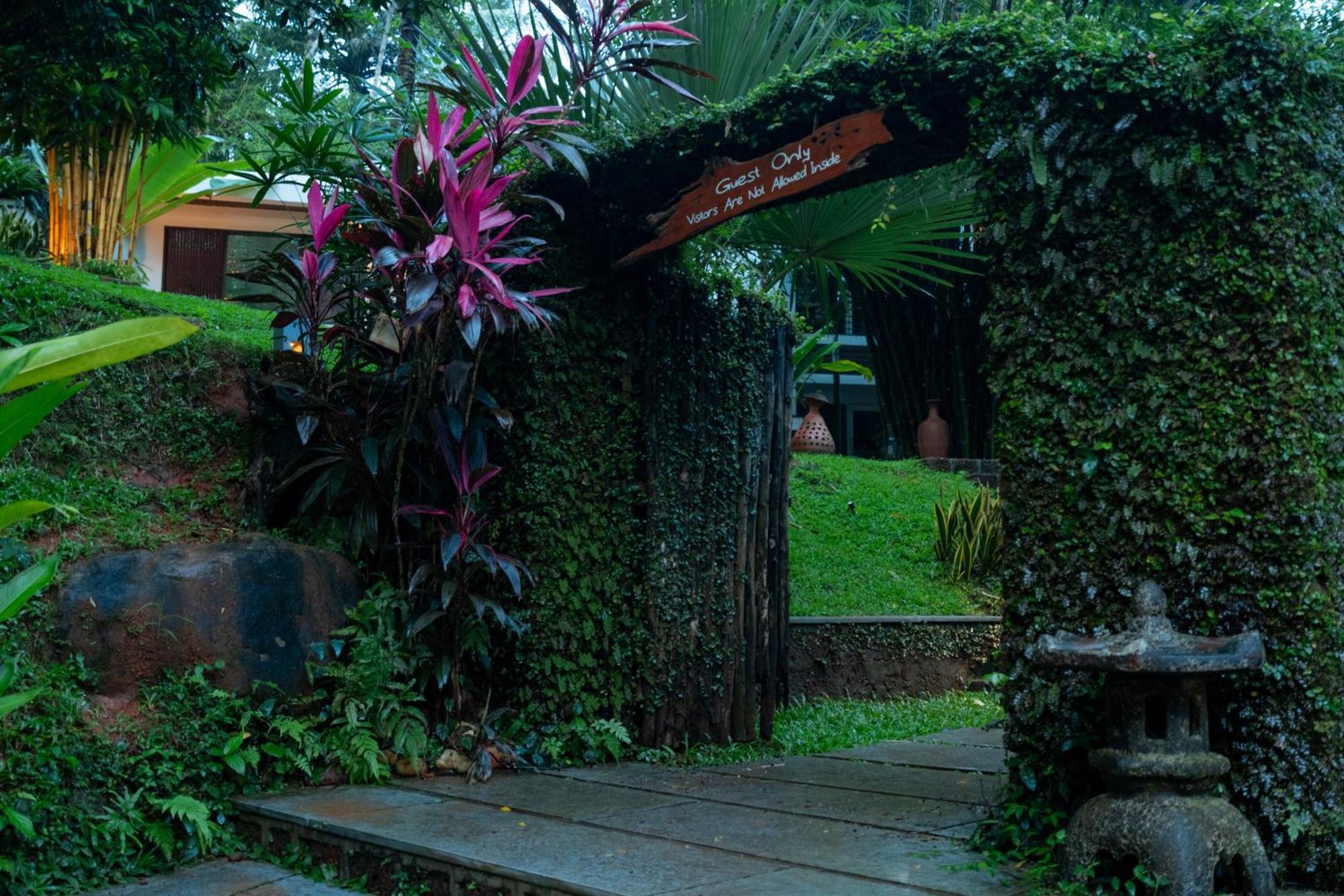 Le Candles Resort Kozhikode Dış mekan fotoğraf